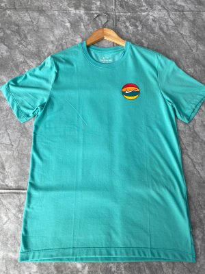 Camiseta Nike Tee Logo Multicolor