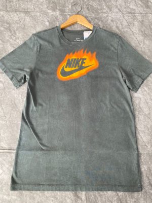 Camiseta Nike Tee Flame Logo