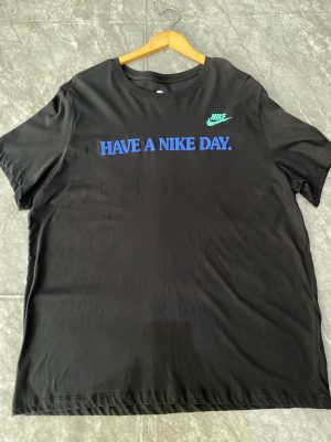 Camiseta Nike Word Tee