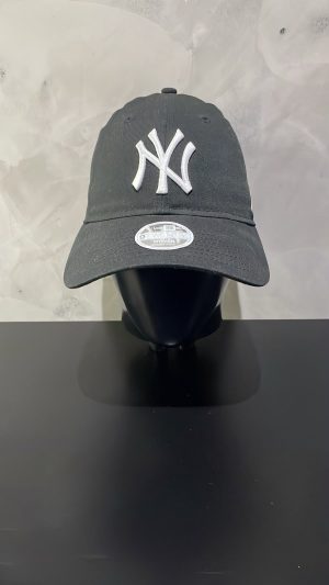 Bone New Era Preto
