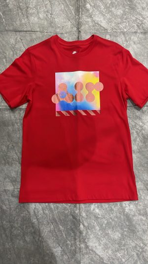 Camiseta Nike Sportswear Graphic Box – Vermelha