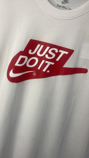 Camiseta Nike Sportswear JDI