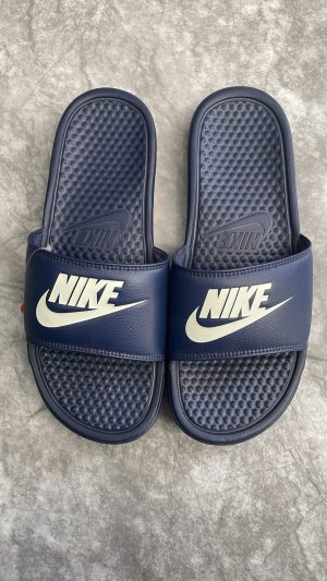Chinelo Nike Benassi – Azul Marinho